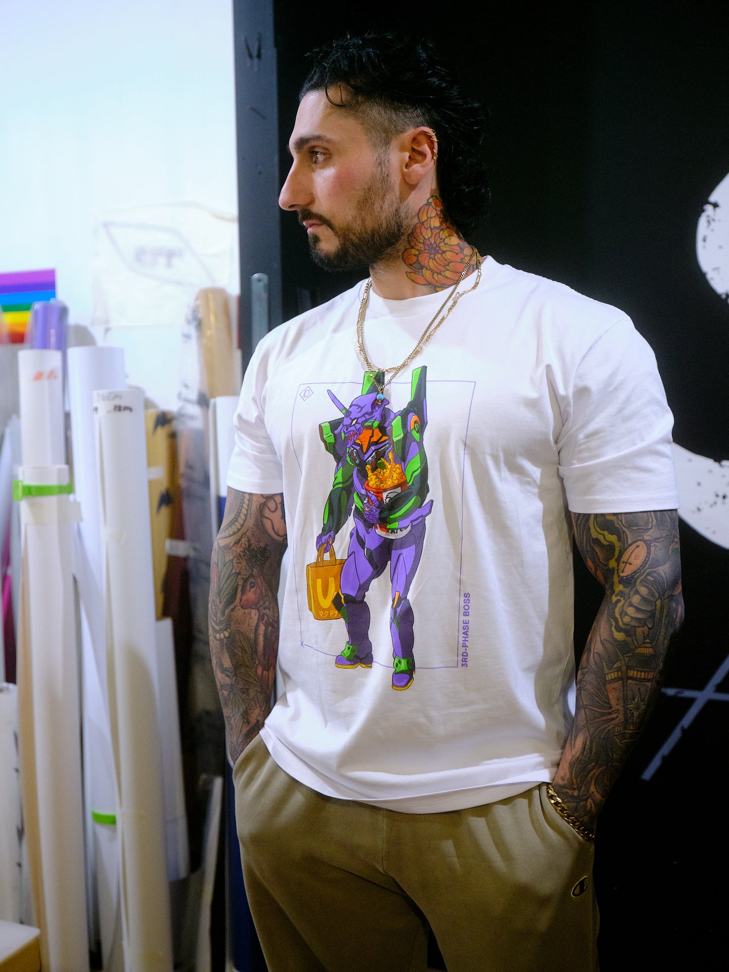 Unit E.A.Tee: Hungry Protector